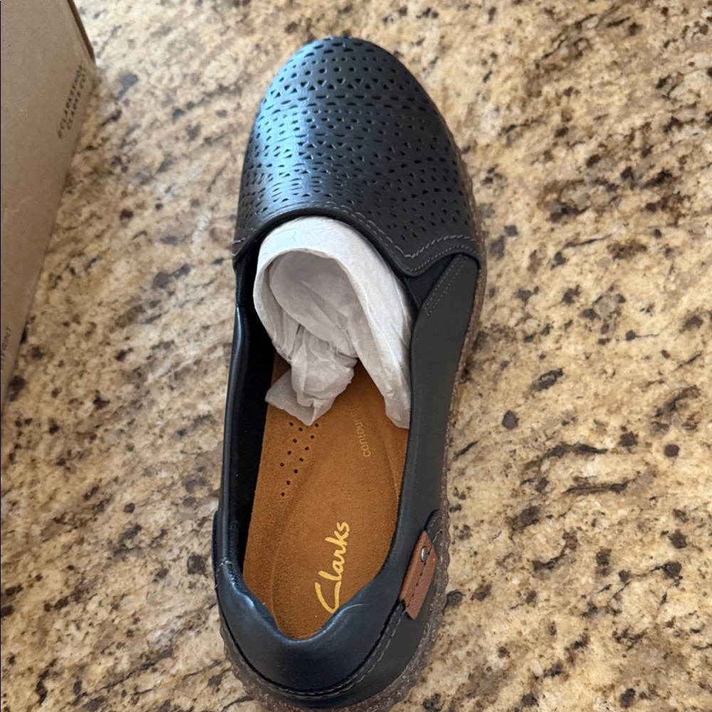 Clarks Magnolia Aster Black Leather Loafers